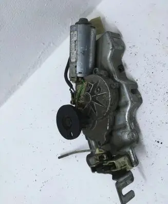 Renault Laguna I Wiper motor 0390206511