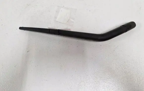 Chevrolet HHR Rear wiper blade arm