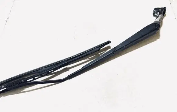 Chrysler 300M Front wiper blade arm 5733