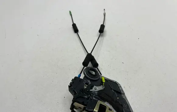 Lexus RX 300 Rear door lock