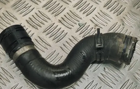 Audi A4 S4 B8 8K Engine coolant pipe/hose 8K0121101P