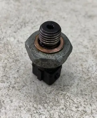 BMW 3 E46 Oil pressure sensor 1710509