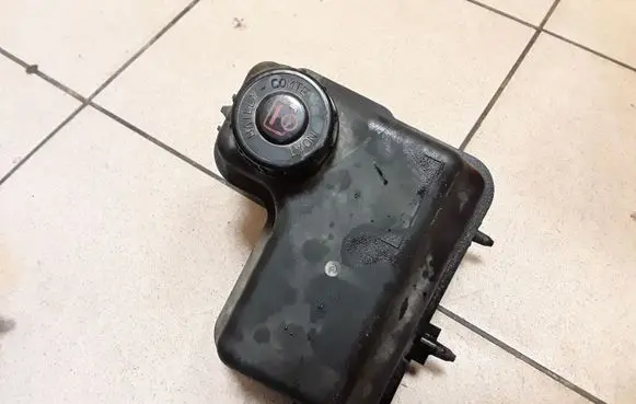 Peugeot 407 Power steering fluid tank/reservoir 9654185480 9654180580