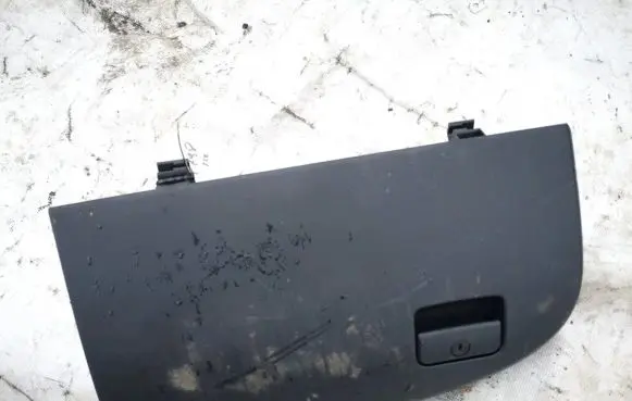 Mitsubishi Outlander Glove box 7430a279