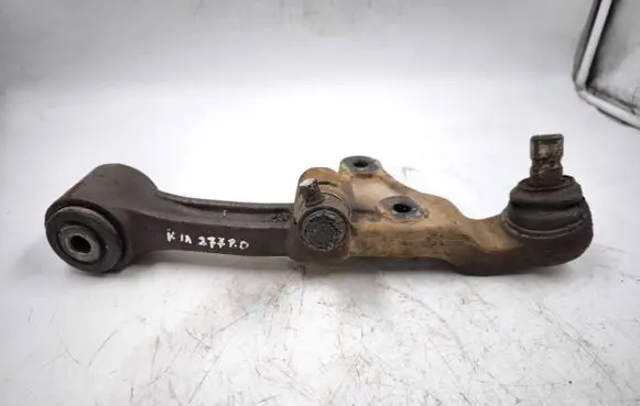 KIA Carnival Front lower control arm/wishbone