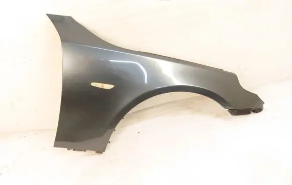 BMW 5 E60 E61 Fender