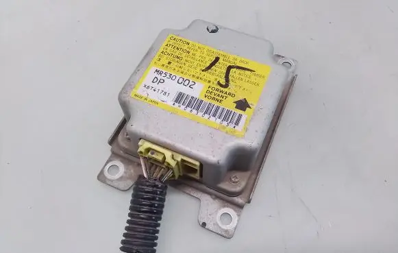 Mitsubishi Pajero Sport I Airbag control unit/module MR530002
