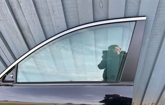 KIA Niro Front door 