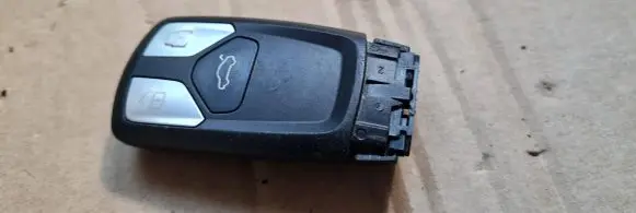 Audi Q7 4M Ignition key/card 4M0959754T