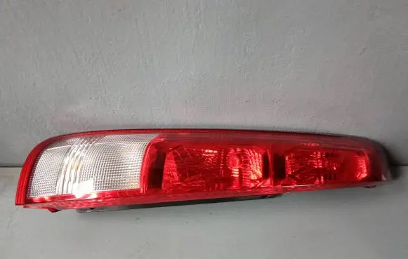 Nissan X-Trail T30 Rear/tail lights 265558H301