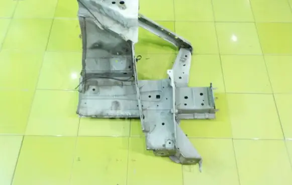 Nissan Juke I F15 Front side member PRZOD 18AB14