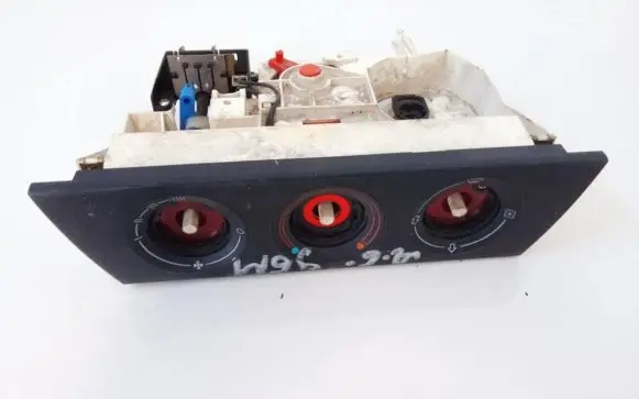 Audi A6 S6 C4 4A Climate control unit