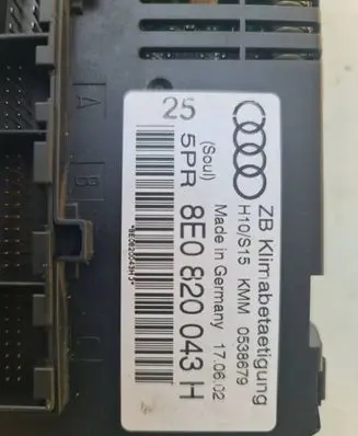 Audi A4 S4 B6 8E 8H Climate control unit 8E0820043H 0538679