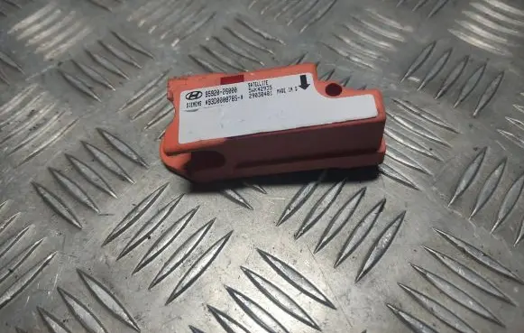 Hyundai Santa Fe Airbag deployment crash/impact sensor 9592026000 29030401 5WK42935