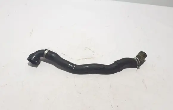 Volvo XC40 Engine coolant pipe/hose 32222081