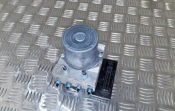 BMW X1 E84 ABS Pump 3451686021601 3452686021701