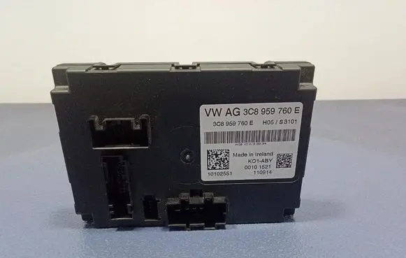 Skoda Superb B6 (3T) Seat control module 3C8959760E