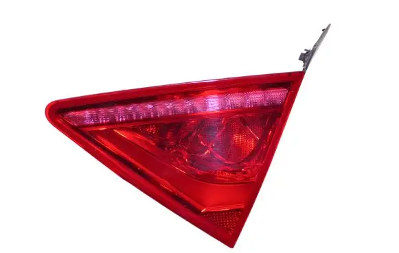 Audi A7 S7 4G Tailgate rear/tail lights 4G8945094