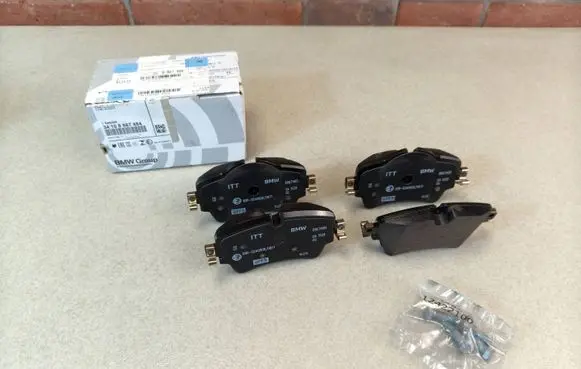 BMW X1 F48 F49 Brake pads (front) 8867484