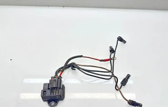 BMW 4 F32 F33 Glow plug pre-heat relay 857008702 140509 0522120103