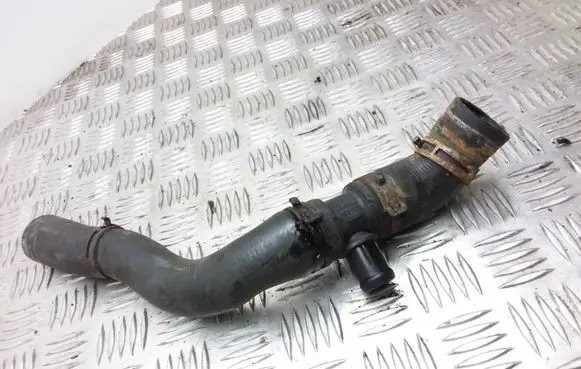 Volkswagen Tiguan Engine coolant pipe/hose