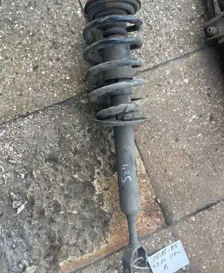 Volkswagen PASSAT B5.5 Front shock absorber/damper
