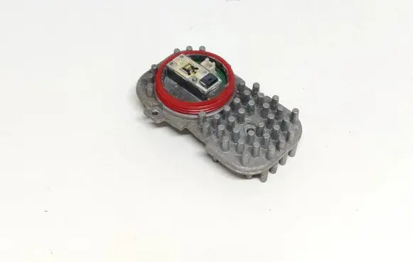 BMW X6 F16 LED ballast control module 1305715084