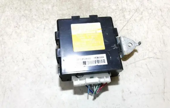 Toyota Corolla Verso AR10 Alarm control unit/module 081900f810 08190-0f810