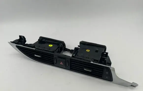 Audi A7 S7 4G Dash center air vent grill 4G2820951