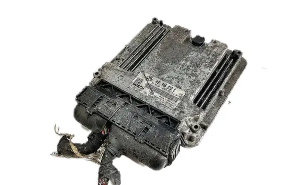 Volkswagen Golf V Engine control unit/module 03C906032E