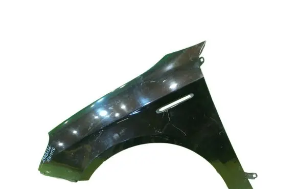 Alfa Romeo Giulietta Fender PRZOD LEWY