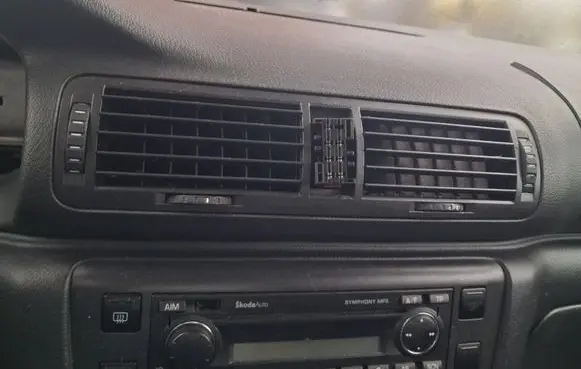 Dashboard side air vent grill/cover trim