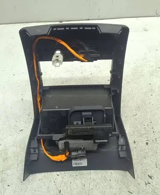 Volkswagen Touareg II Other center console (tunnel) element 7P6864299 1205773