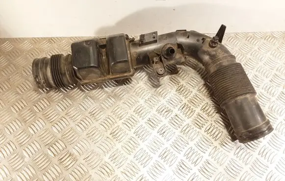 Volvo S90, V90 Air intake duct part 31657800