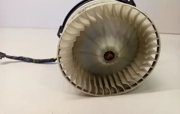 Chrysler Pacifica Heater fan/blower 700070 40073