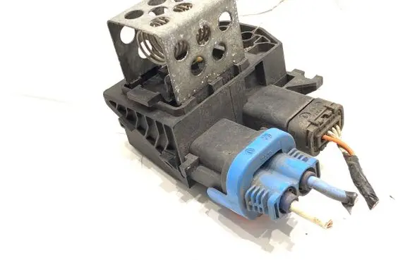 Citroen C4 II Fan control module 9673999980