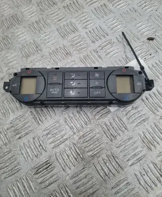 Ford C-MAX I Climate control unit 6N4T18C612AC