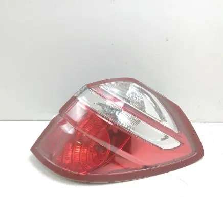 Subaru Outback Rear/tail lights 22020952