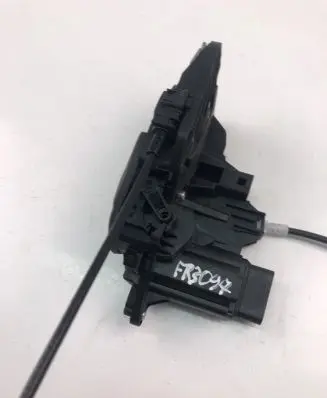 Volvo XC60 Coupe door lock (next to the handle) 31440997