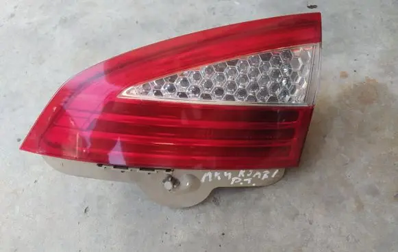 Ford Mondeo MK IV Tailgate rear/tail lights