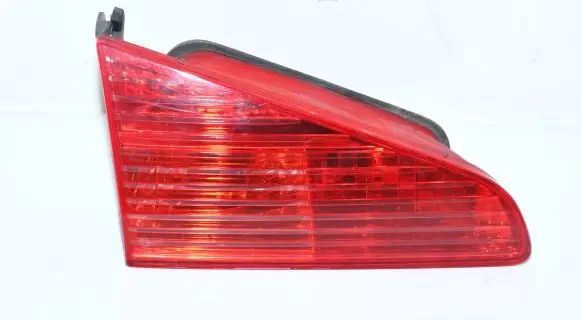 Peugeot 607 Tailgate rear/tail lights