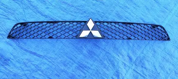 Mitsubishi Lancer Tow hook cap/cover brakinformacji