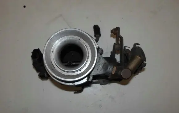 Nissan Primera Throttle valve SERA48306