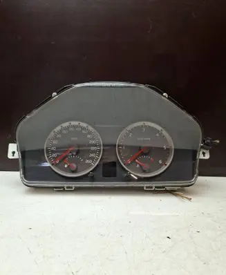 Volvo S40 Speedometer (instrument cluster) 30710071 100391 C0889
