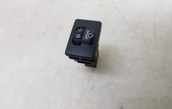 Toyota Avensis T270 Light switch 8415202040