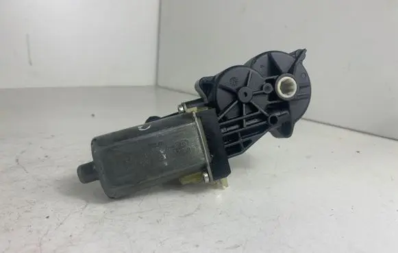 Mercedes-Benz R W251 Seat adjustment motor 0390203210 820591144