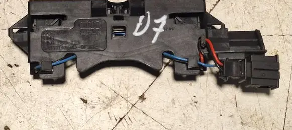Audi Q7 4L Tailgate/trunk/boot lock/catch/latch 4L0959121