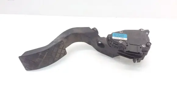 Volkswagen PASSAT B5.5 Accelerator pedal position sensor 8D1723523M