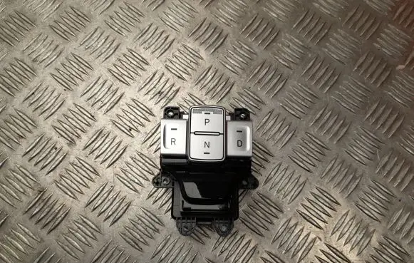 Hyundai Kona I Gear shifter/selector 467W0K4900