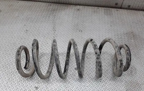 Toyota Auris 150 Rear coil spring